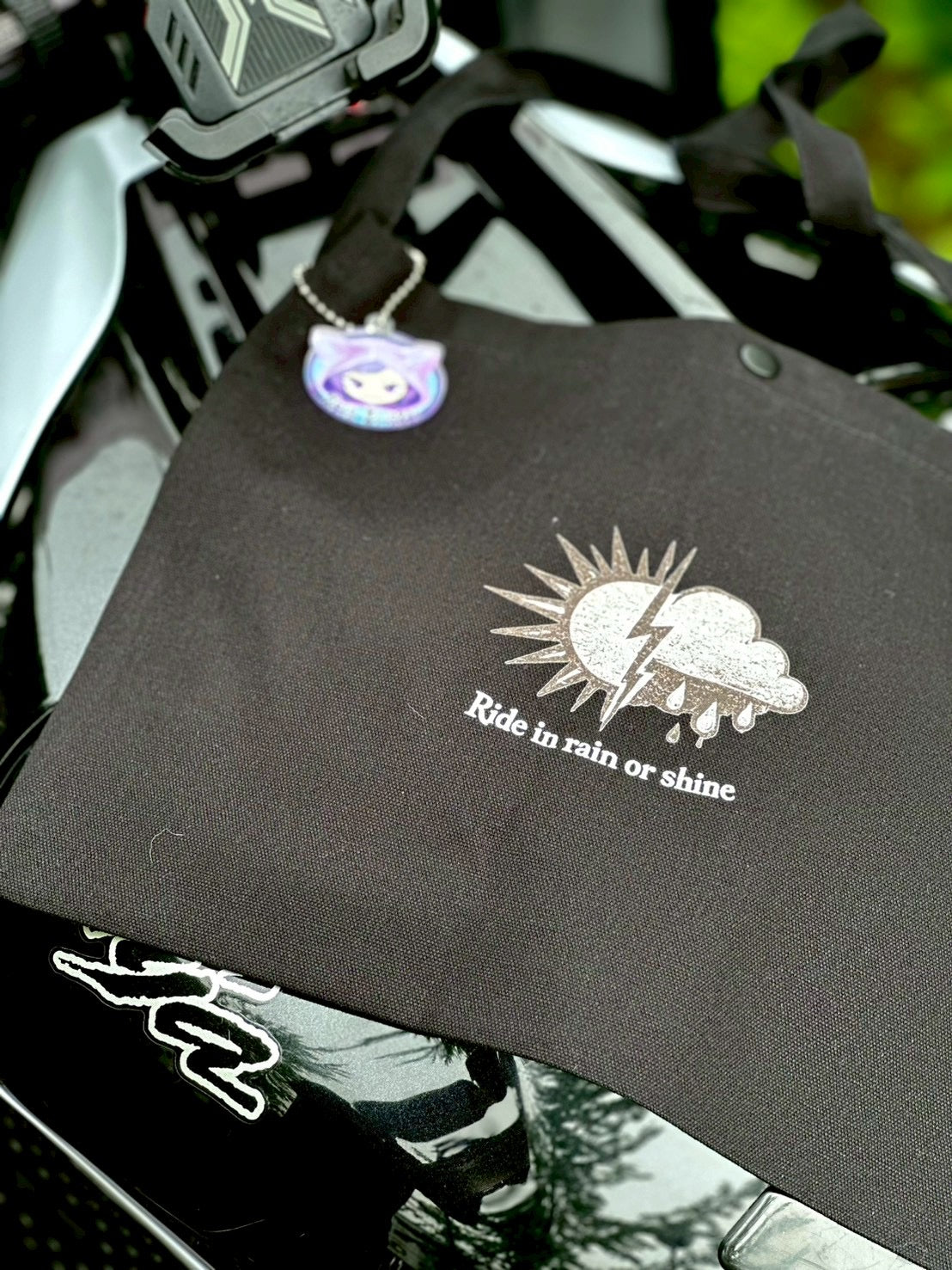 Ride in rain or shine サコッシュ