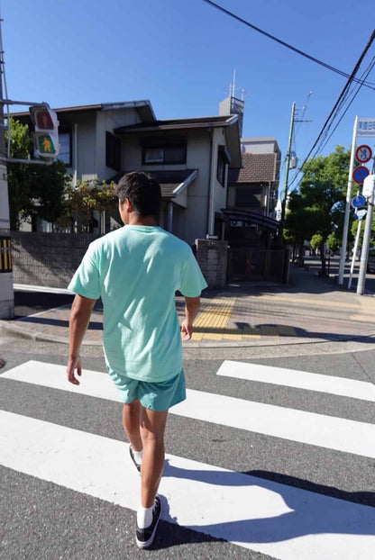 ロゴTシャツ
