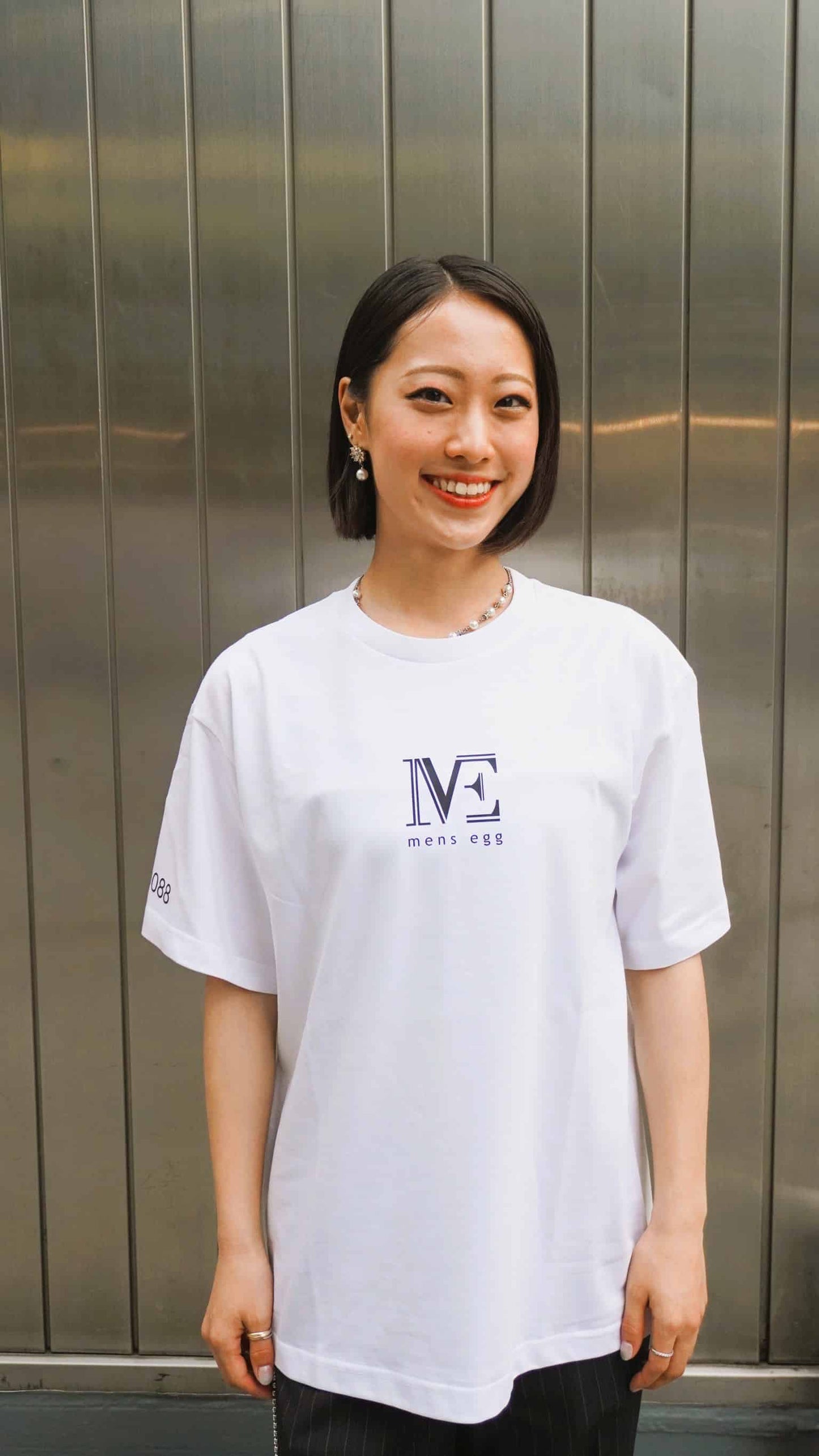 men's egg復活記念ホワイトTシャツ(1ポイントデザイン)